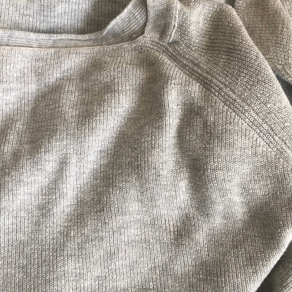 Lou & Grey Heather Gray long sleeved knit pullover size XS - Picture 8 of 8